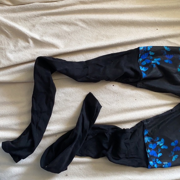 Alo butterfly leggings - Picture 4 of 4